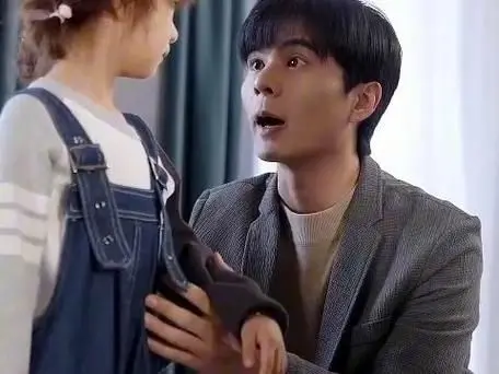 《快递员逆袭人生》：小人物的励志传奇，看底层快递员如何逆袭成人生赢家！